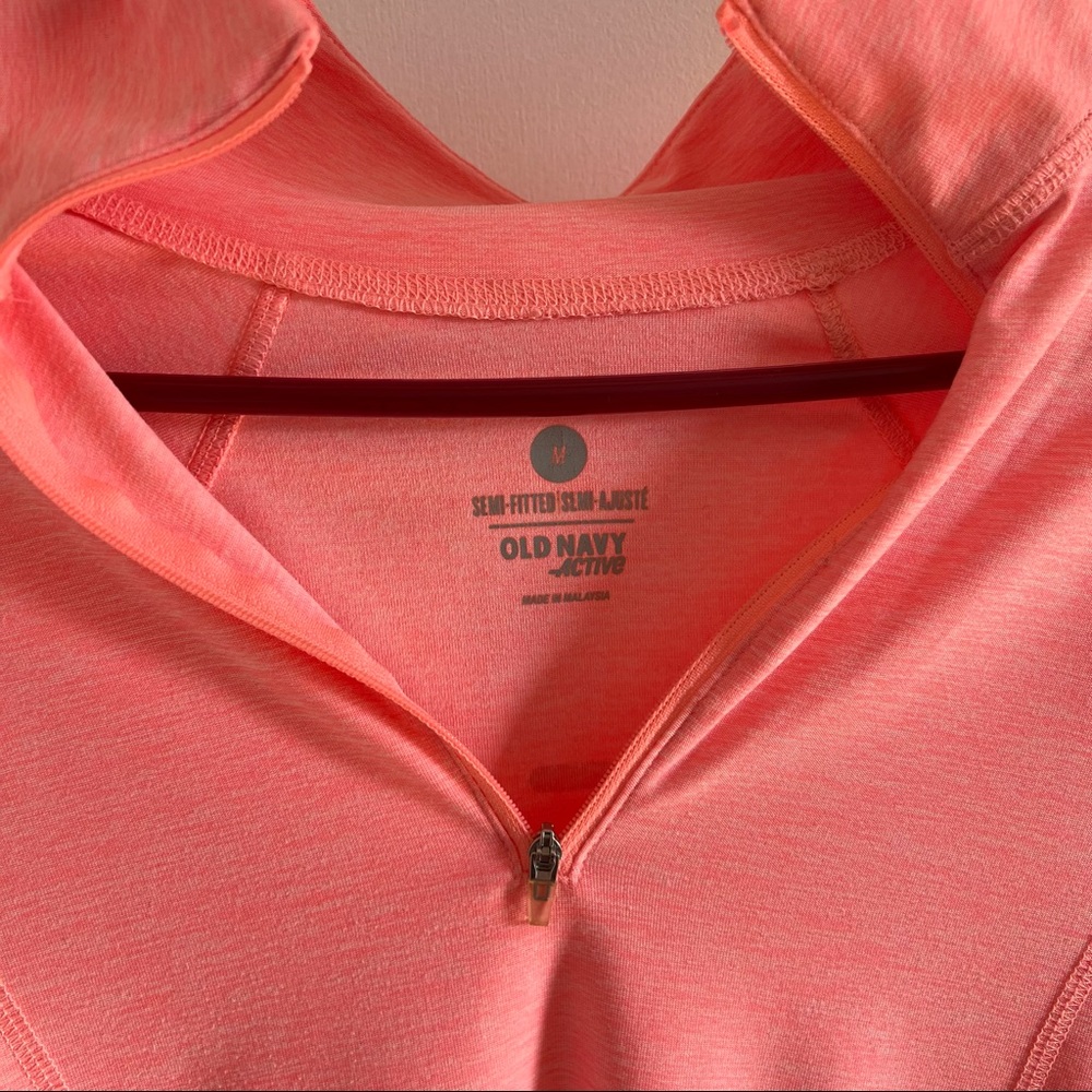 NWOT Old Navy Quarter Zip Activewear Top